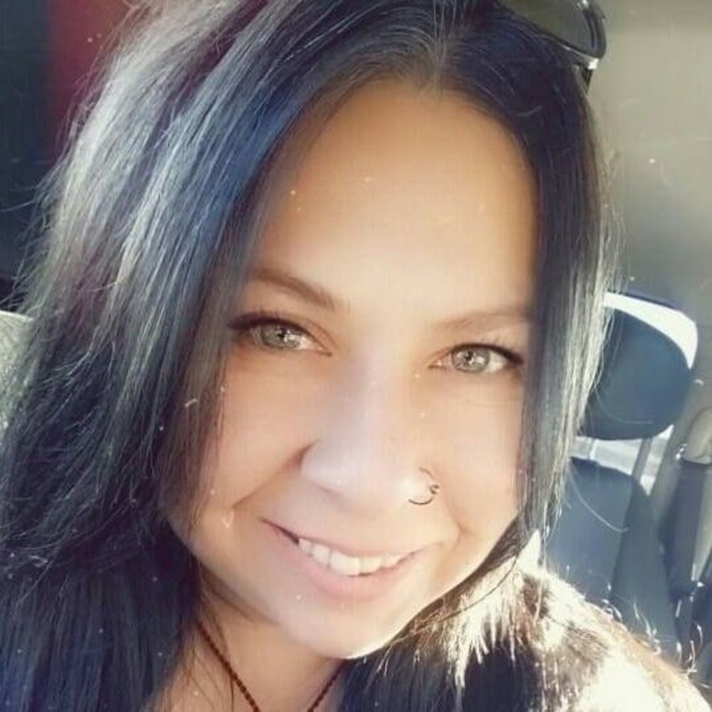 Meet your Posher, Trine